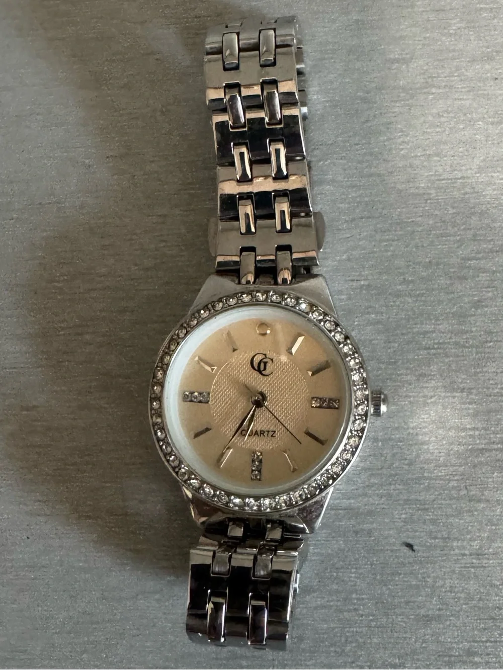GC Guess Brand By Quartz Women’s Watch Silver